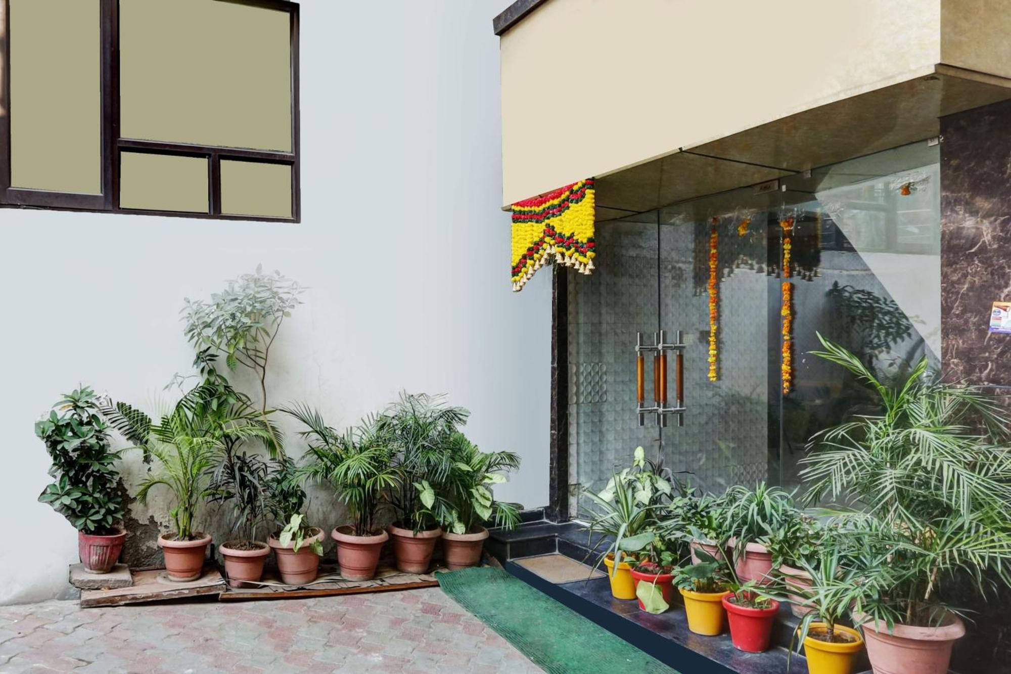 Hotel O Jammu Near Ragunath Bazaar Formerly Goodwill المظهر الخارجي الصورة